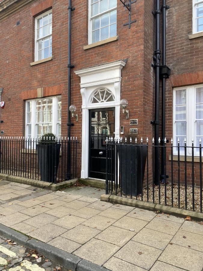10 Bootham House - Luxury City Centre Apartment With Free Parking For One Car York Eksteriør bilde